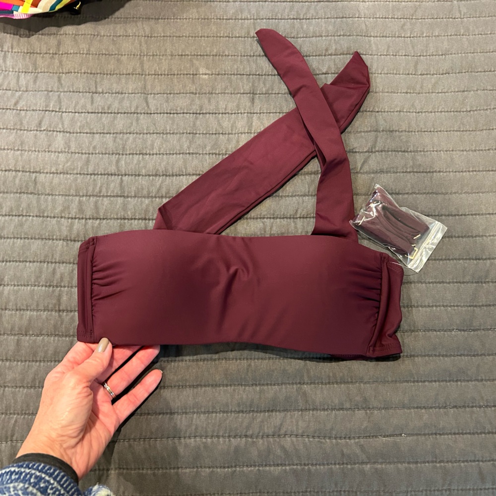 NWOT Gianni bini bikini bandeau top XS deep dark plum color.